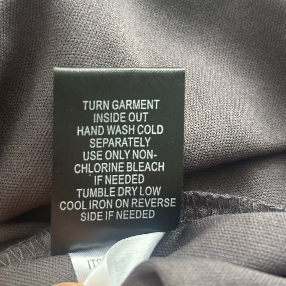 Torrid Metal Grey Liquid Shine Midi Skirt, Size 2, Women’s 2X - 18/20 - Picture 9 of 9